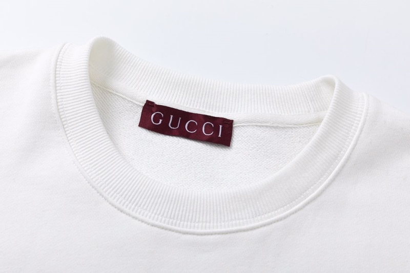 Gucci Sweaters